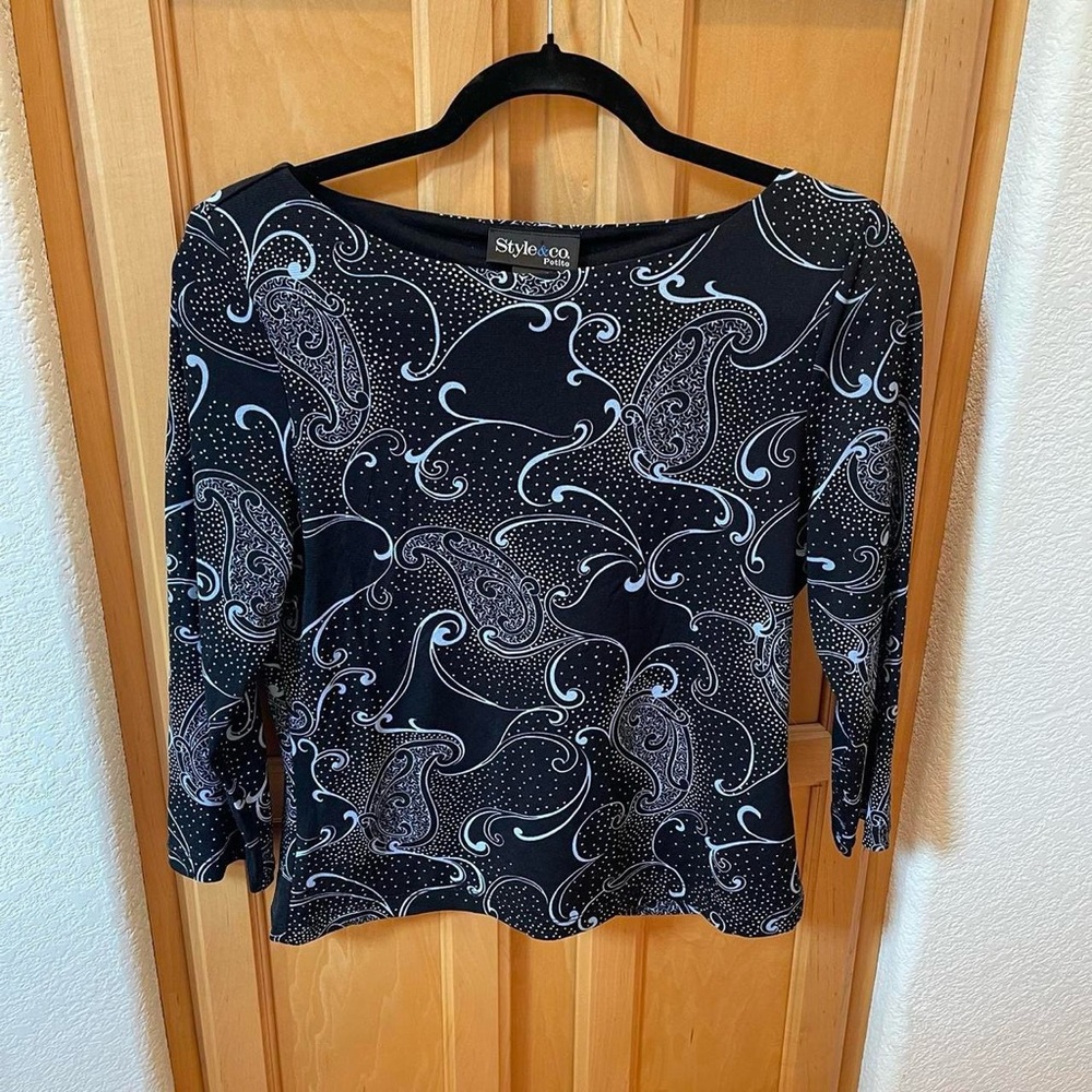 Style & Co. Women's Black Paisley Top Size Medium Petite